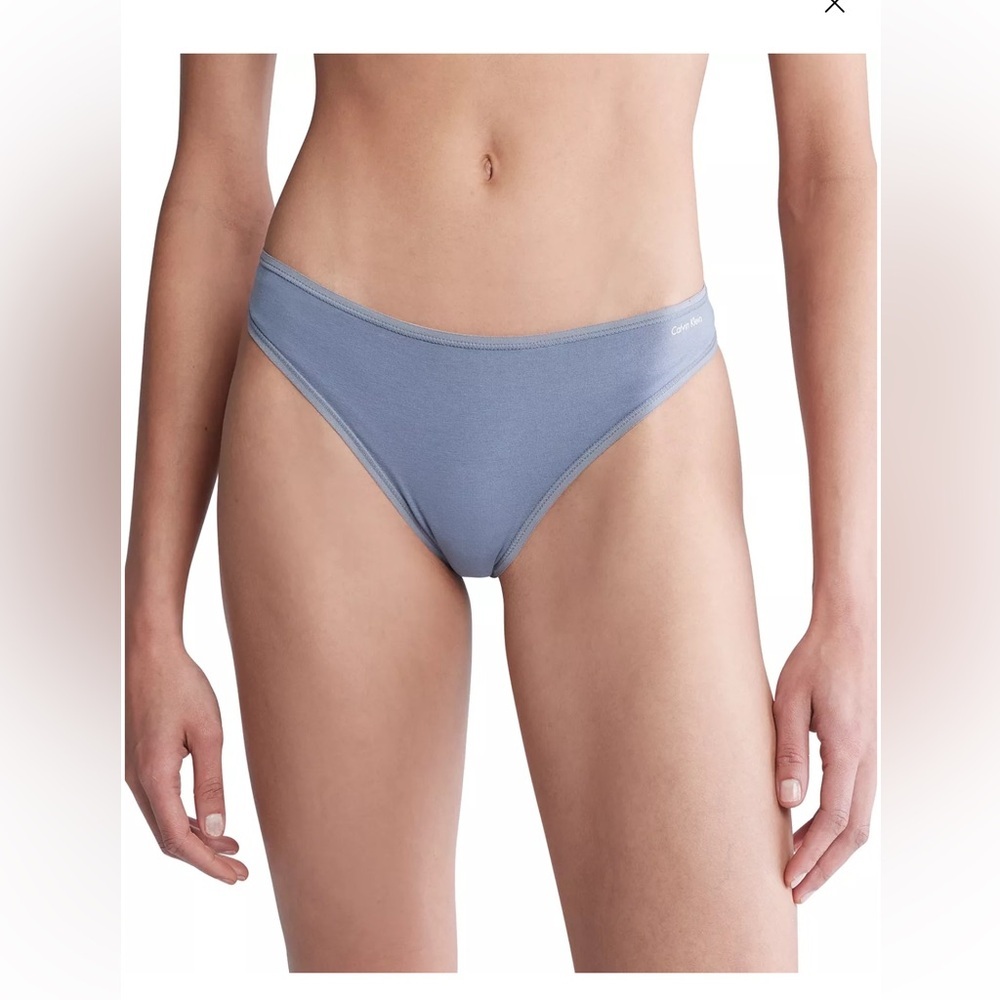 Calvin Klein Women's Cotton form thong Underwear QD3643 nwt